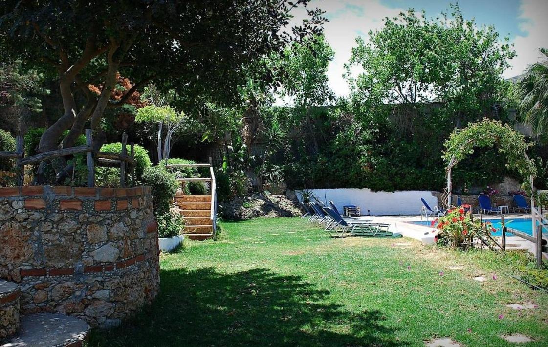 Iliostasi Beach Apartments Hersonissos (Crete) Exterior foto
